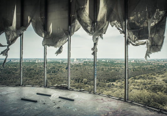 Teufelsberg, Berlin. © Alison De Mars 2012. Architecture, urban exploration, radio tower, abandoned, fine art photography.