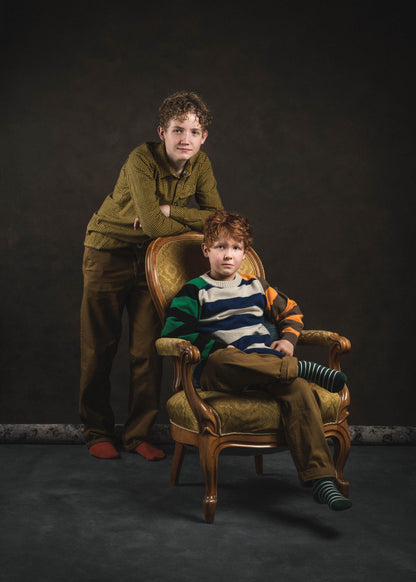 Studio Portrait, Standard