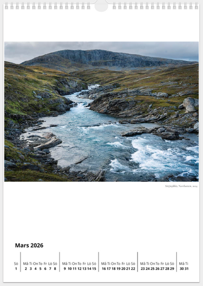 Fjällkalender 2026 Alison De Mars